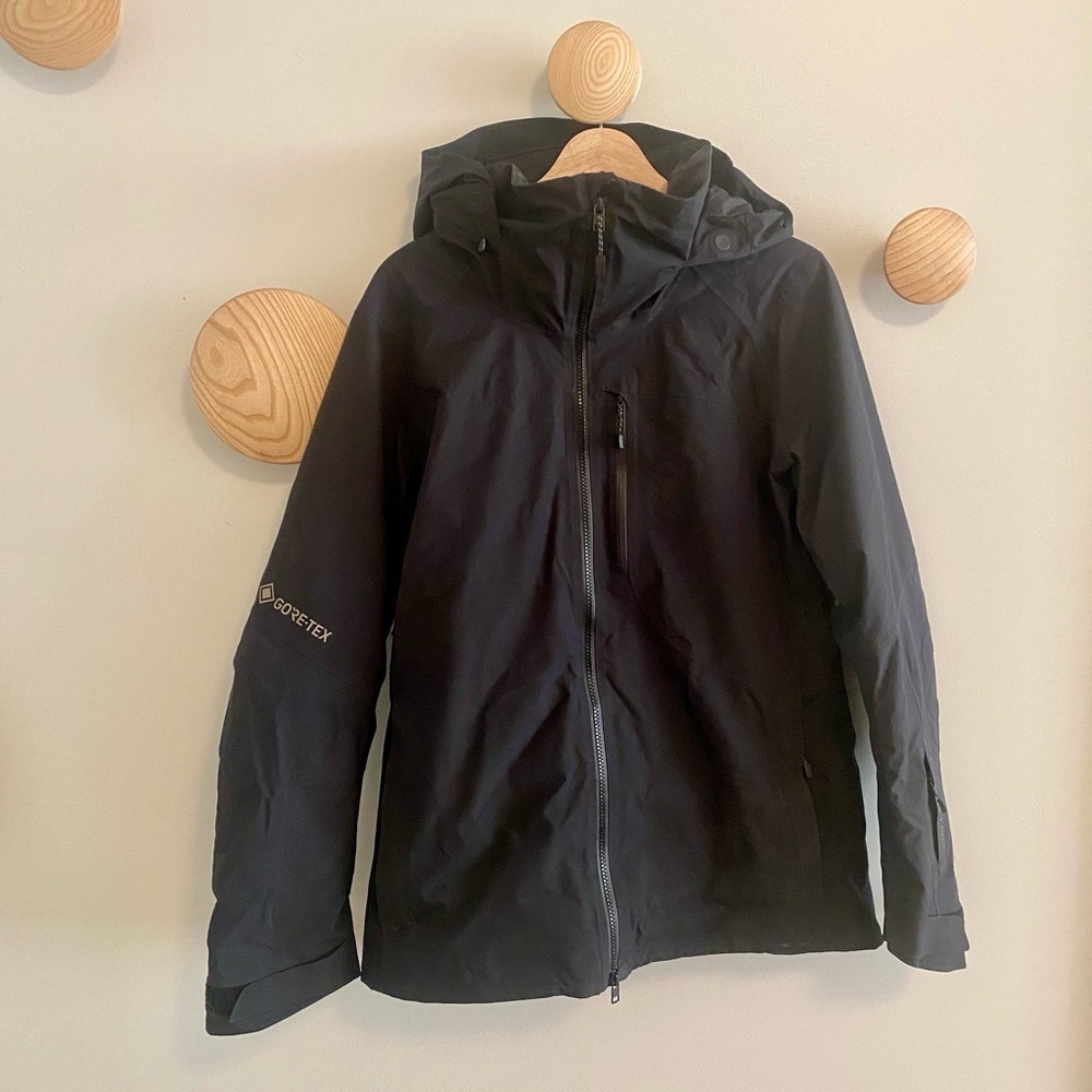 Women's Burton [ak] Embark GORE‑TEX 2L Jacket